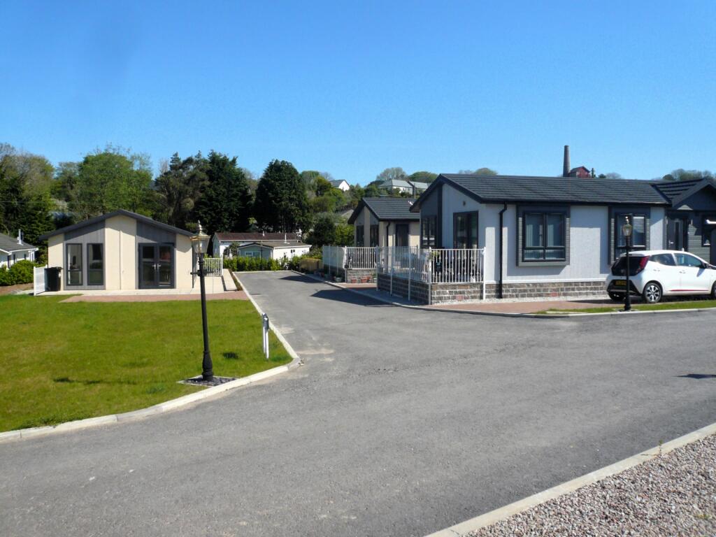 2-bed caravan on Lansdowne Park, Wheal Rose, TR16, £230,000