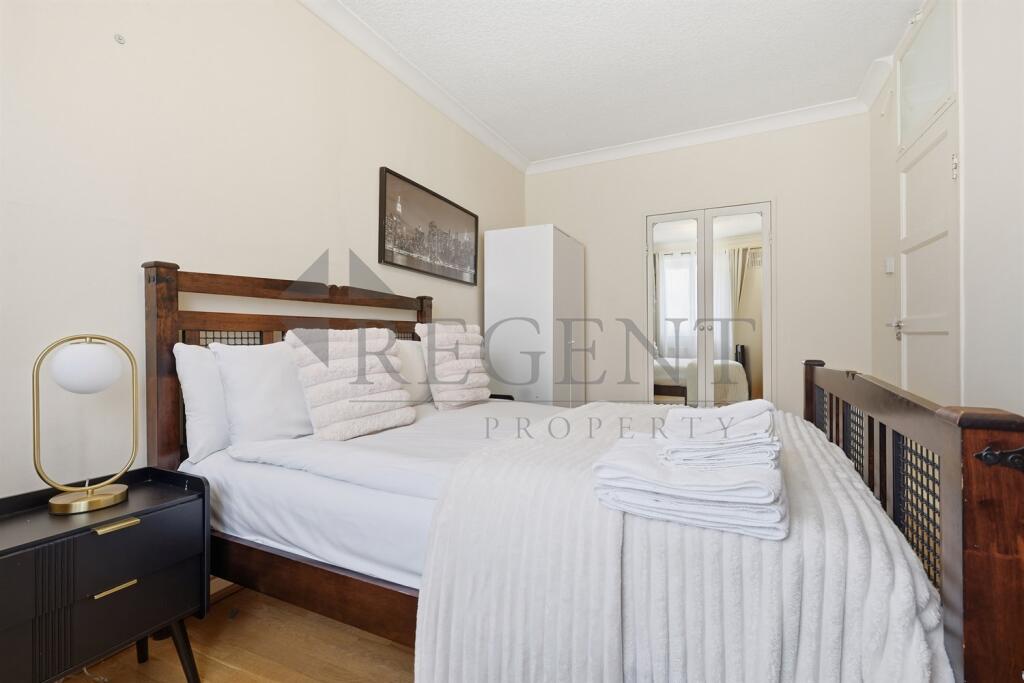 Apartment in London, Royal Borough of Kensington and Chelsea - More