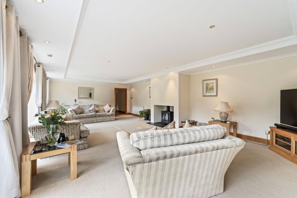 House in Kirkcaldy, Linktown - More