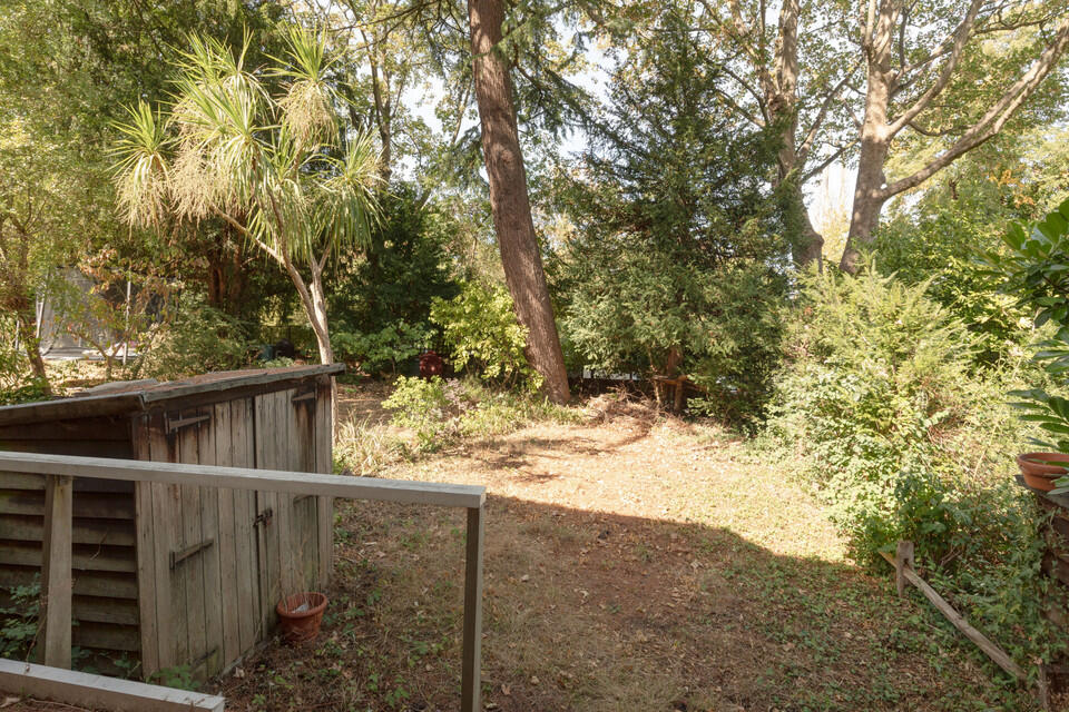 House in London, Upper Sydenham, Forest Hill - More