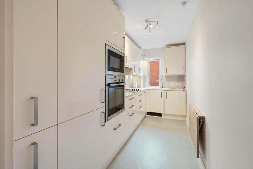 Dulwich Mead, Half Moon Lane, SE24 photo 4