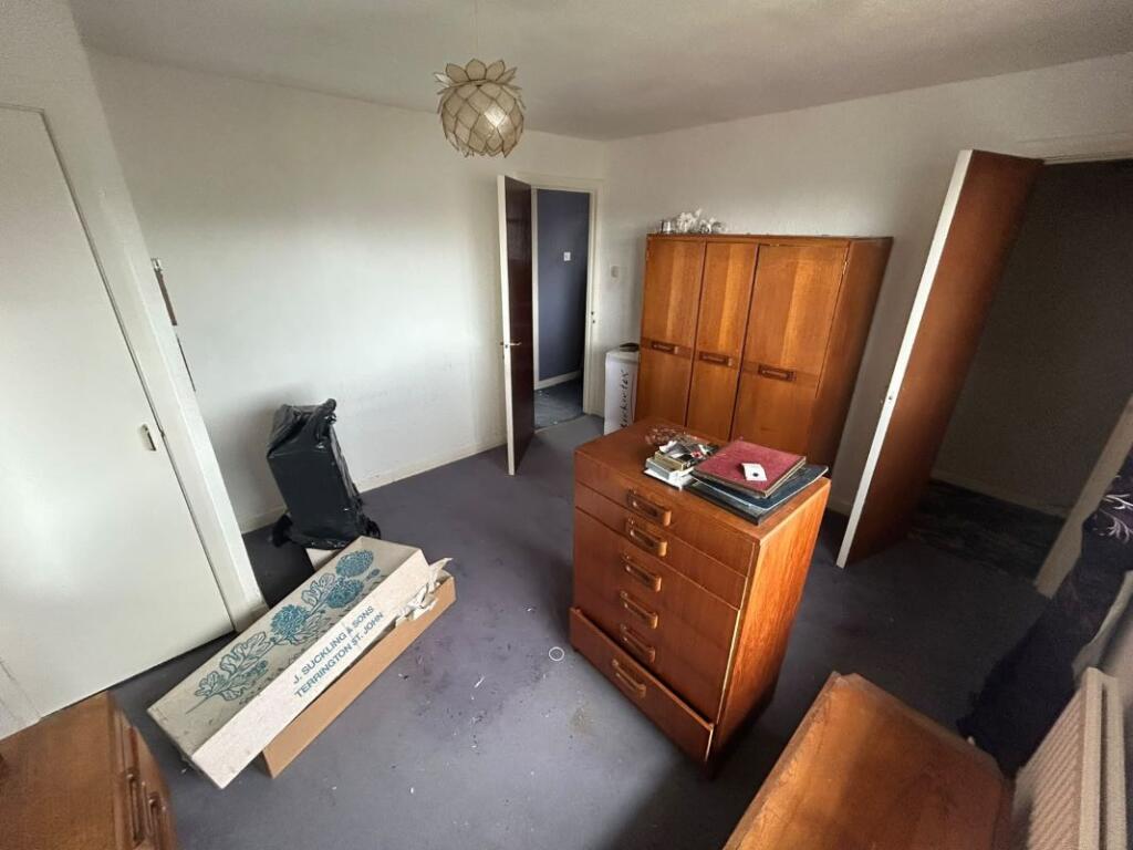 House in Motherwell, South Lanarkshire - More