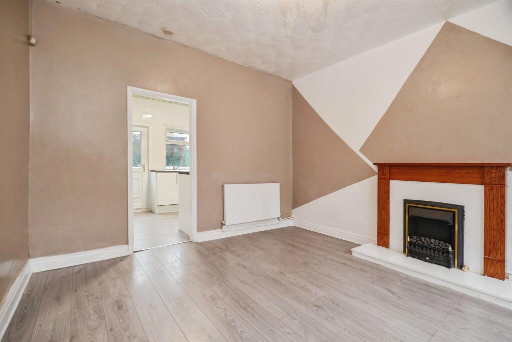House in Stockton-on-Tees - More