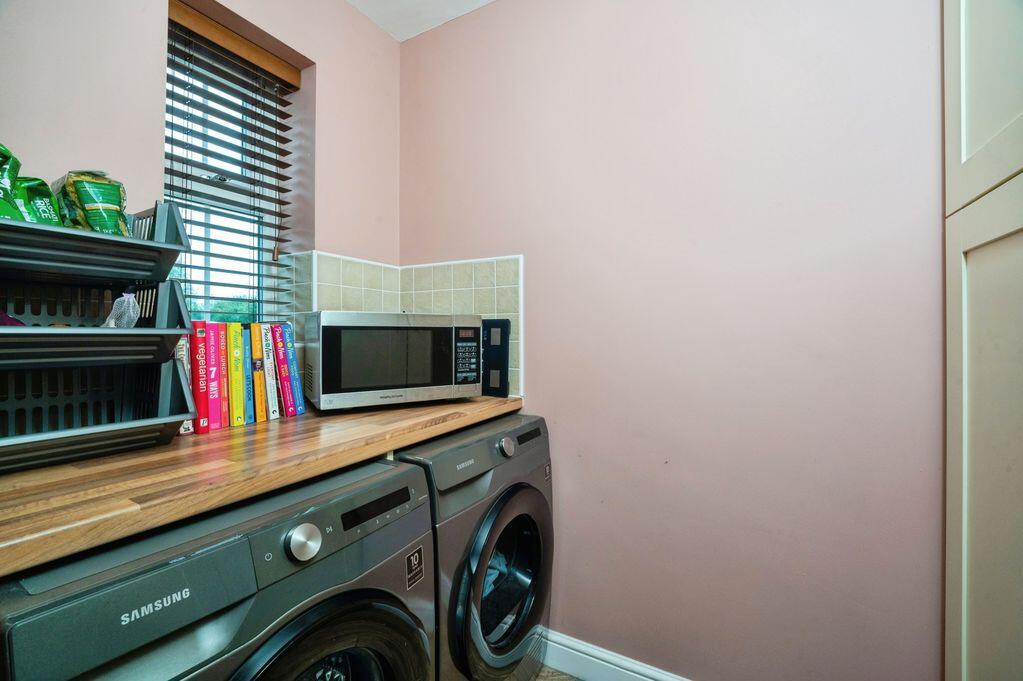 House in Immingham, North East Lincolnshire - View 4