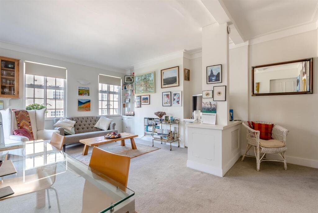Main image of property: KINGS COURT SOUTH, CHELSEA MANOR GARDENS, CHELSEA, SW3