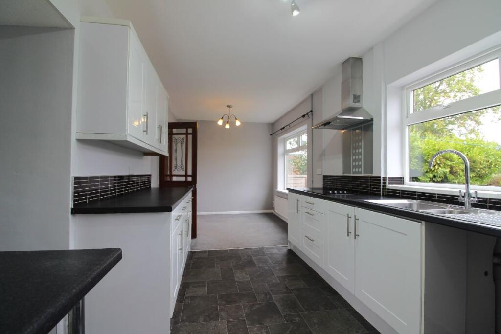 House in Ashfield, Hazelgrove, Hucknall - View 4