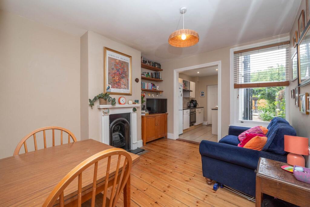 House in Canterbury - View 3