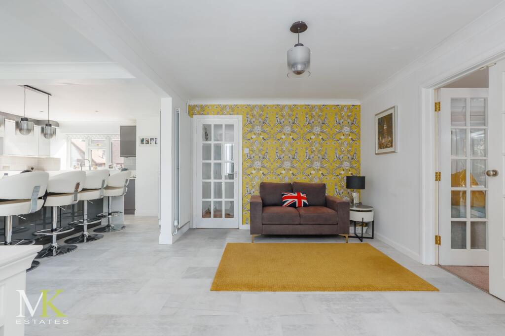 Wynter Close, Bournemouth, BH7 photo 5