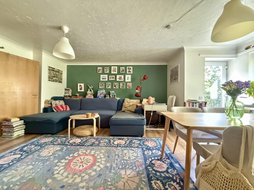 Apartment in Exeter, St Thomas - View 5