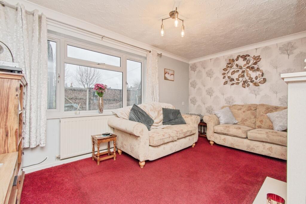Humber Close, Airedale, Castleford, West Yorkshire, WF10 photo 2