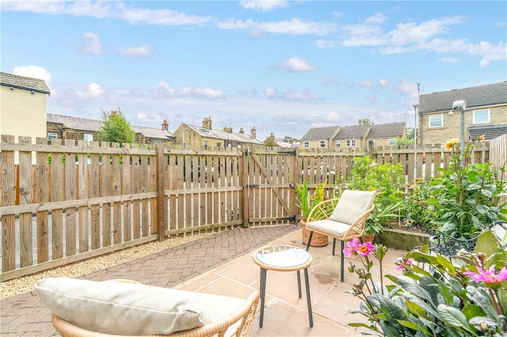 House in Bradford, Menston - View 4