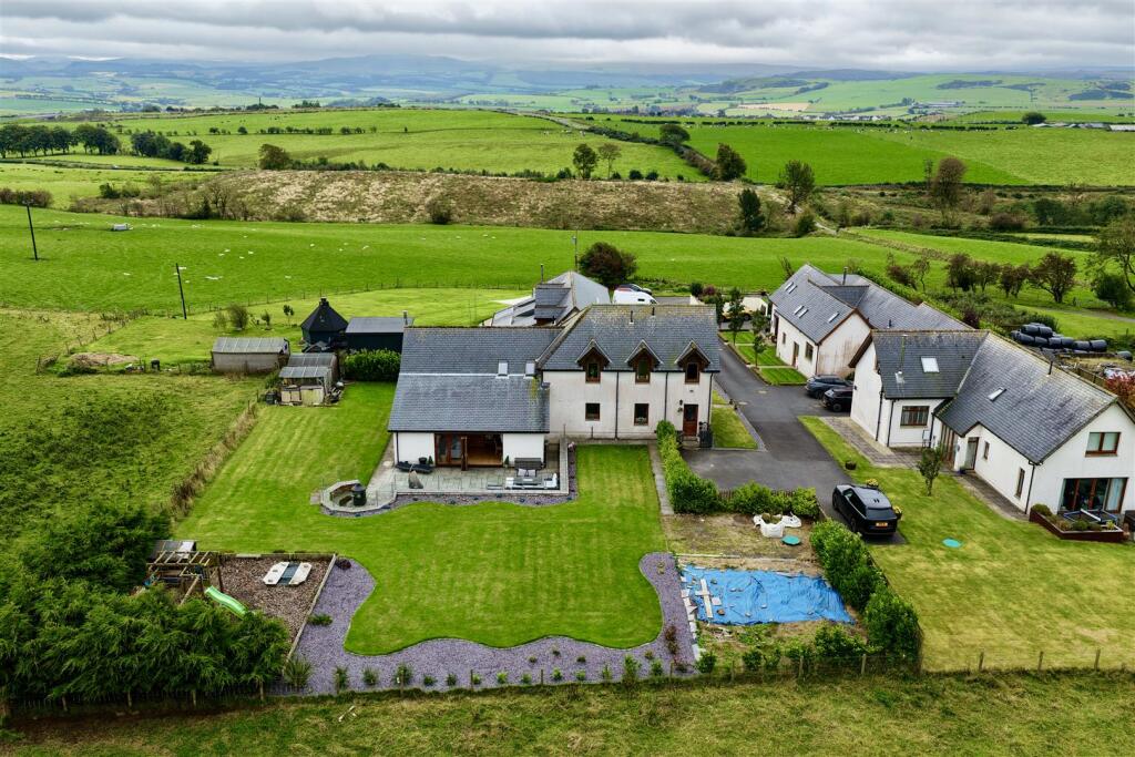 House in Kilmarnock, South Ayrshire - View 3