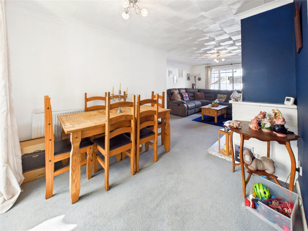 House in Pentlepoir, East Williamston - More
