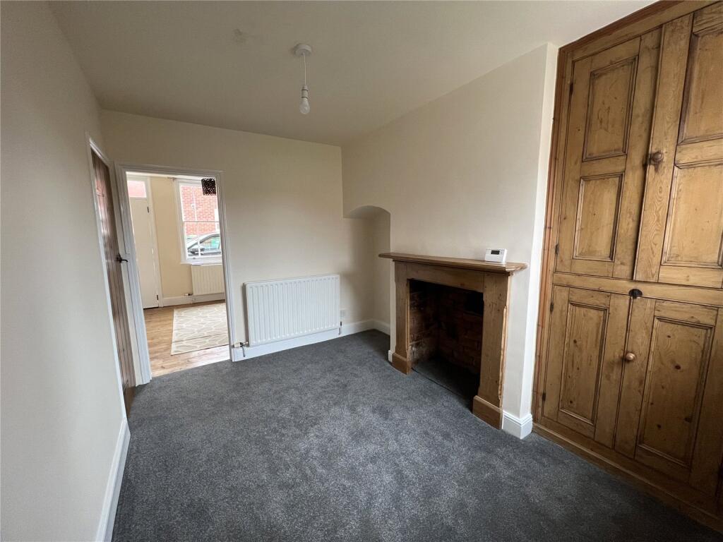 House in Nottingham - View 4