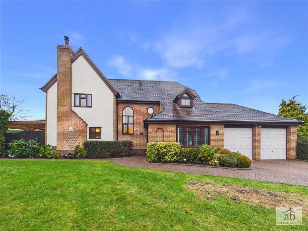 4-bed detached on York Road, Martlesham Heath, £595,000
