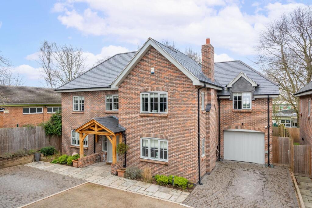 Main image of property: Cow Lane, Bramcote, Nottingham