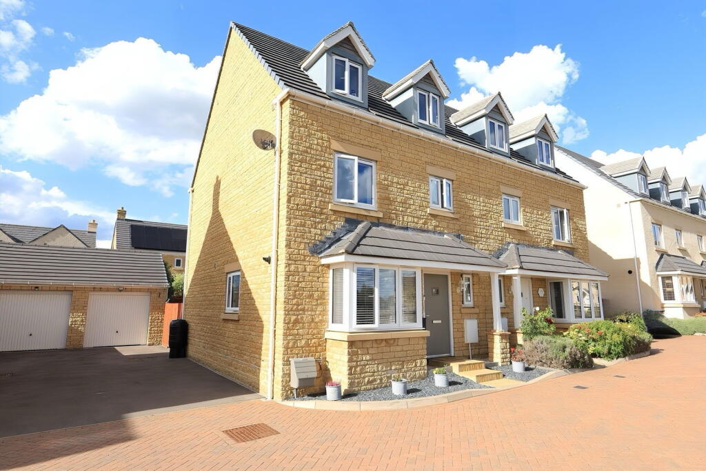 4-bed semi-detached on Mott Close, Witney, OX29 7AH, £495,000
