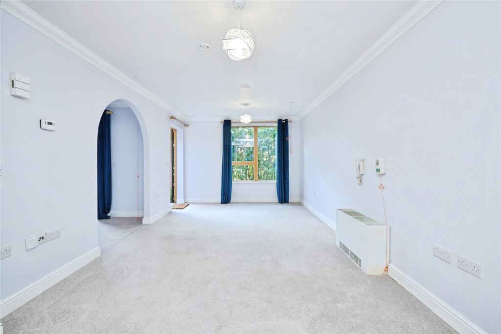 Apartment in Cambridge - View 4
