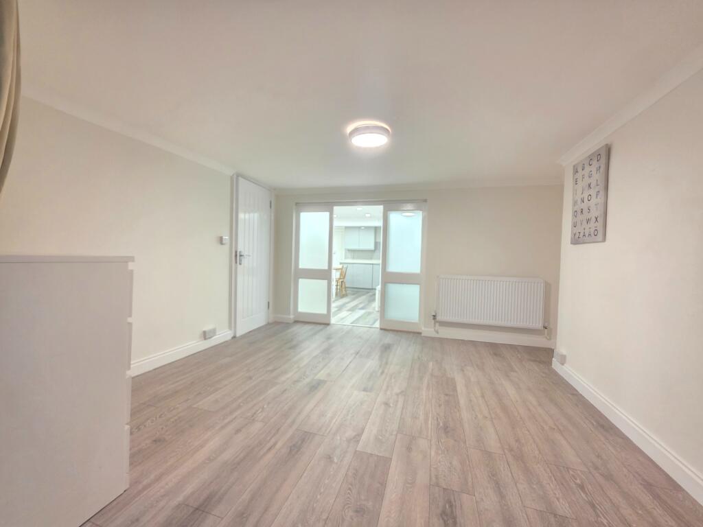 Apartment in London, Kensington - View 2