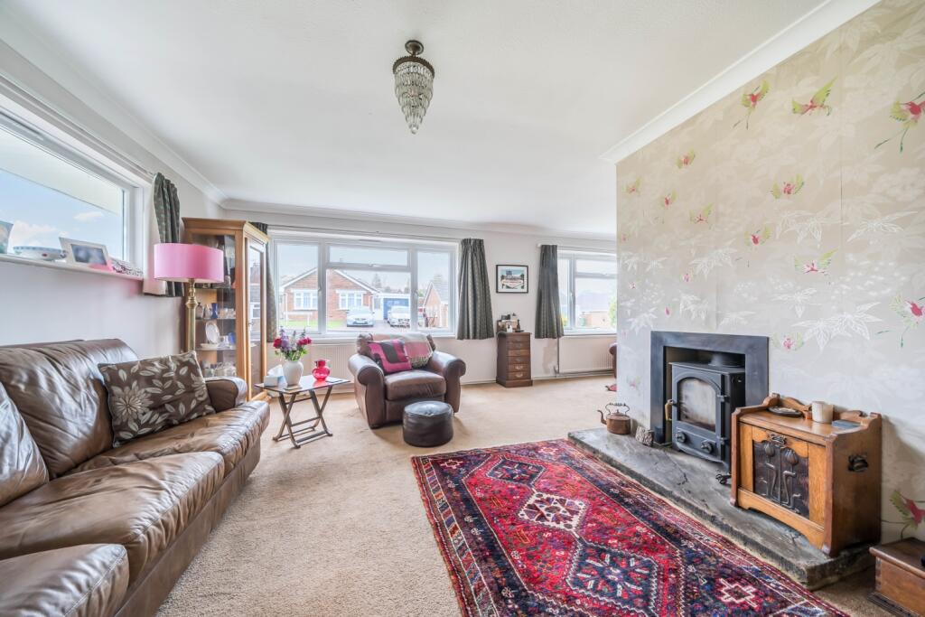 Ethelburga Drive, Lyminge, CT18 photo 4