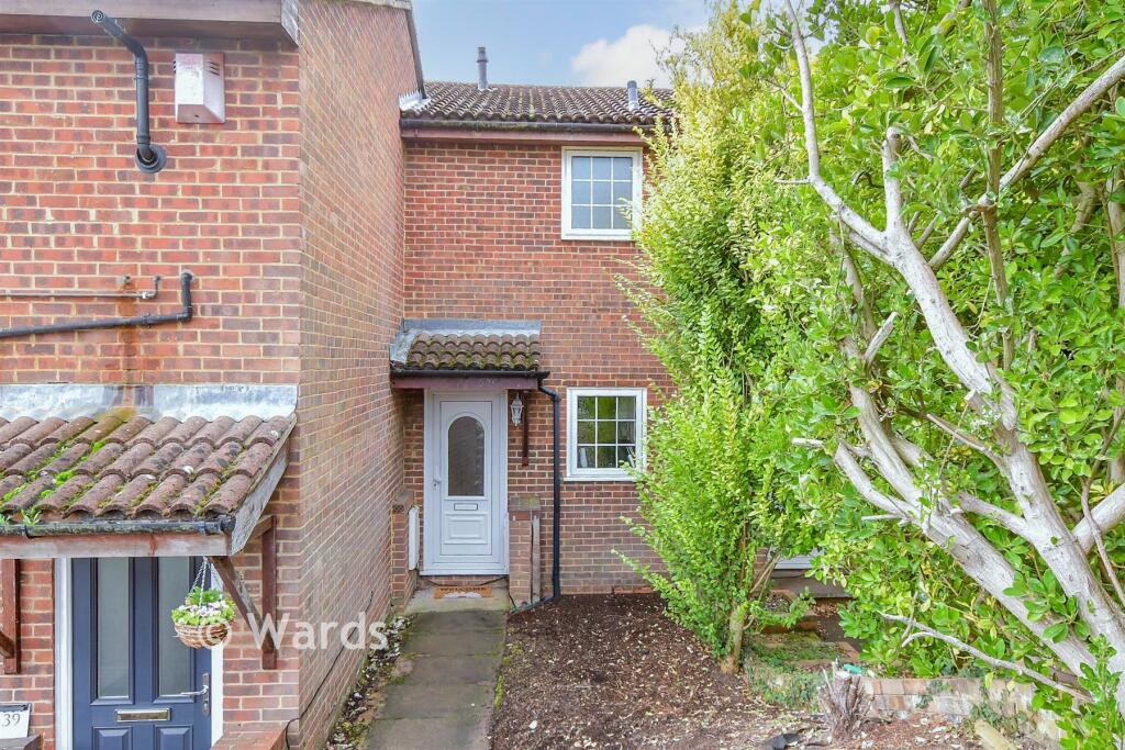 1 Bedroom Terraced in ME5 7PD