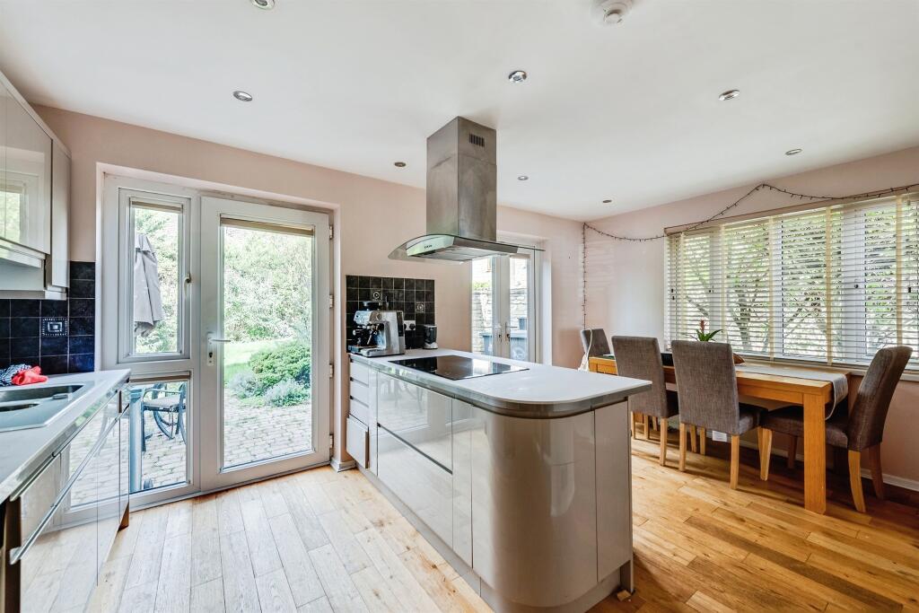 House in West Oxfordshire, Bampton - View 3