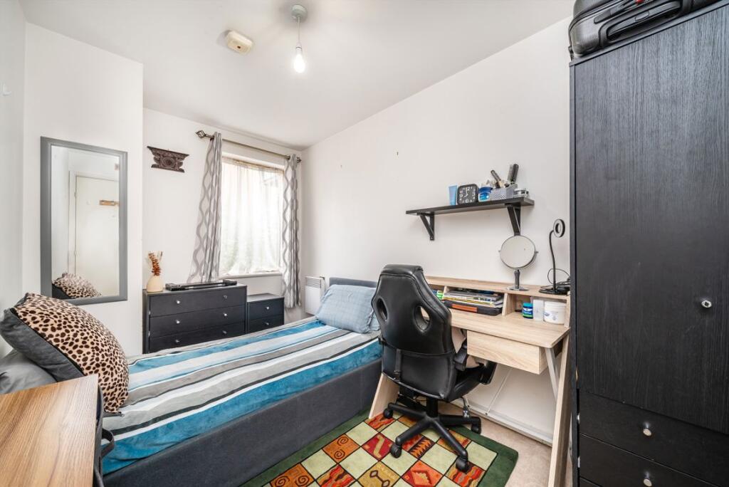 Apartment in London - More