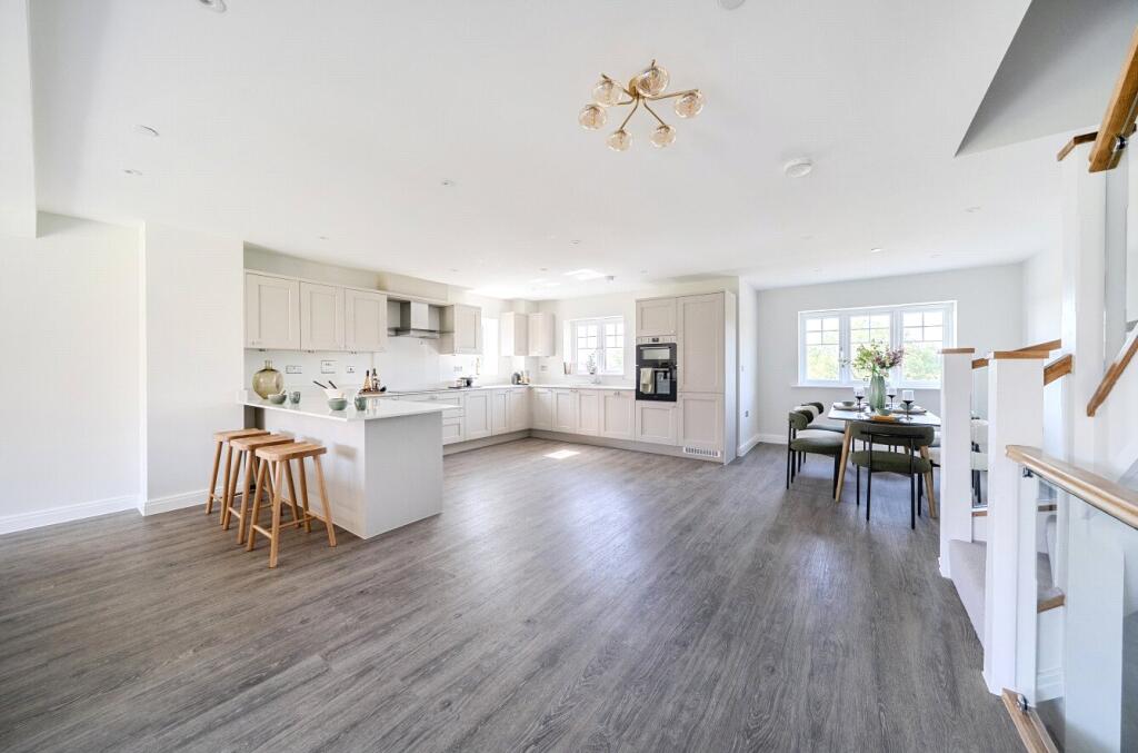 Hackney Way, Mortimer Common, Reading, Berkshire, RG7 photo 2