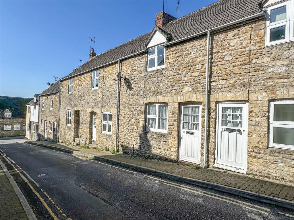 Main image of property: West Street, Malmesbury