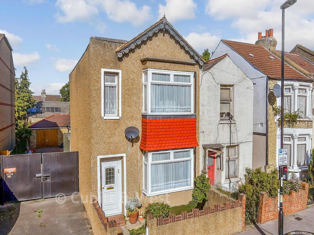 3-bed terraced on The Retreat, Thornton Heath, Surrey, £281,000