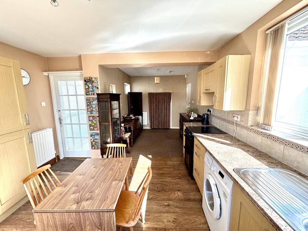 Additional image 9 of Beaconfield, Yeovil, BA20