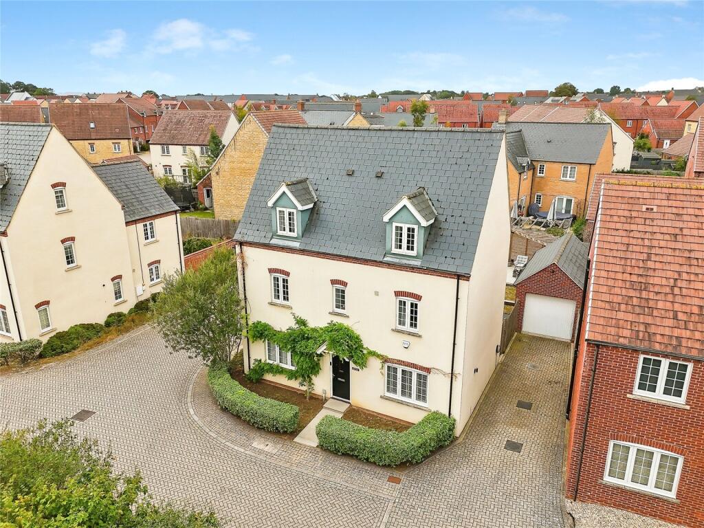 Main image of property: Redcar Road, Bicester, Oxfordshire, OX26