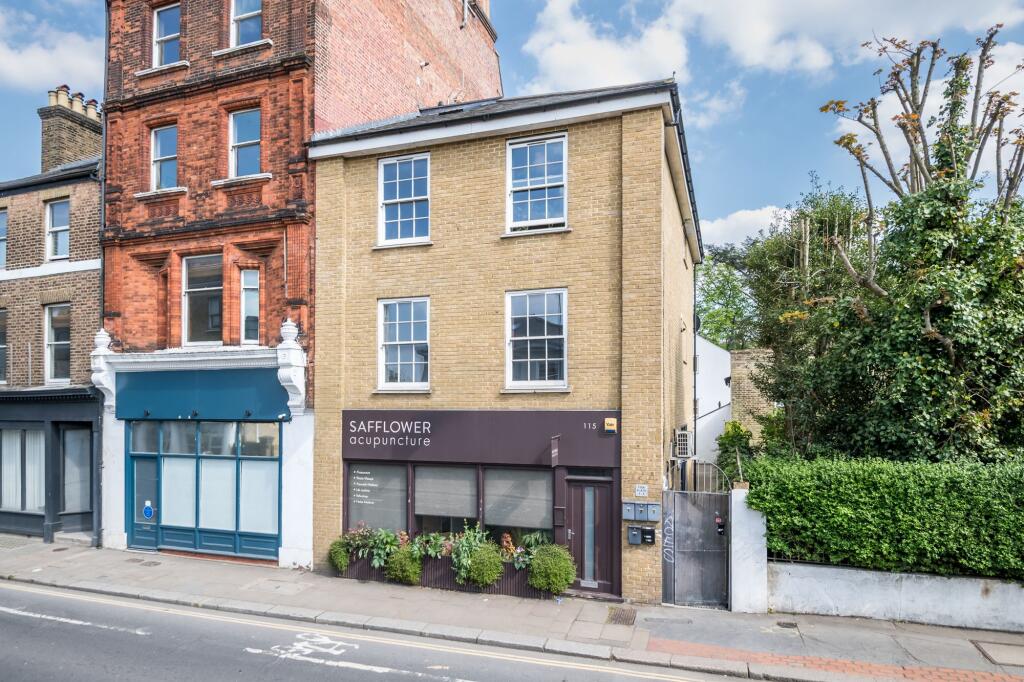 1-bed flat on Church Road, London, SE19, £300,000