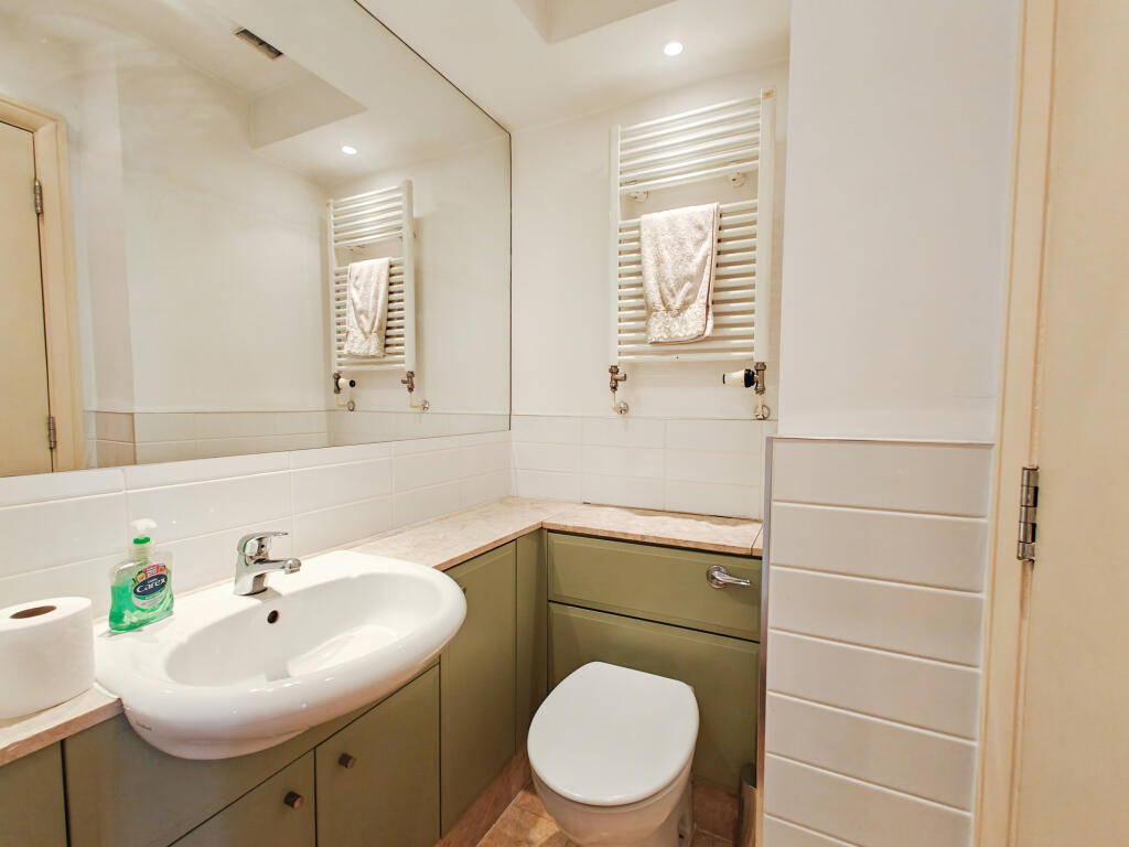 9 Belvedere Road, London, SE1 photo 5