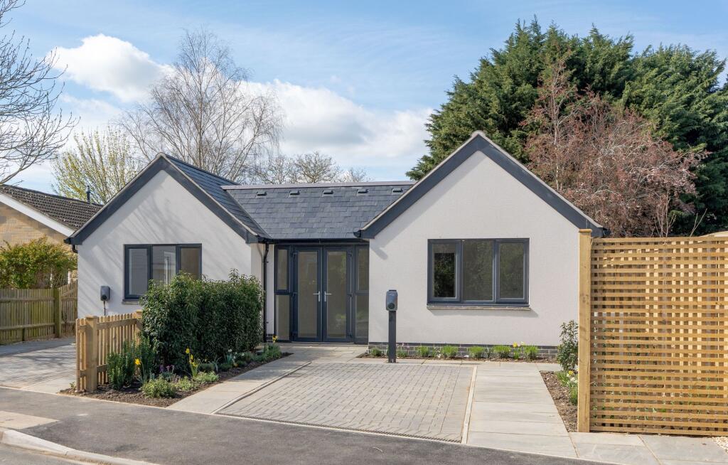 Main image of property: Hazel House, Kidlington, OX5