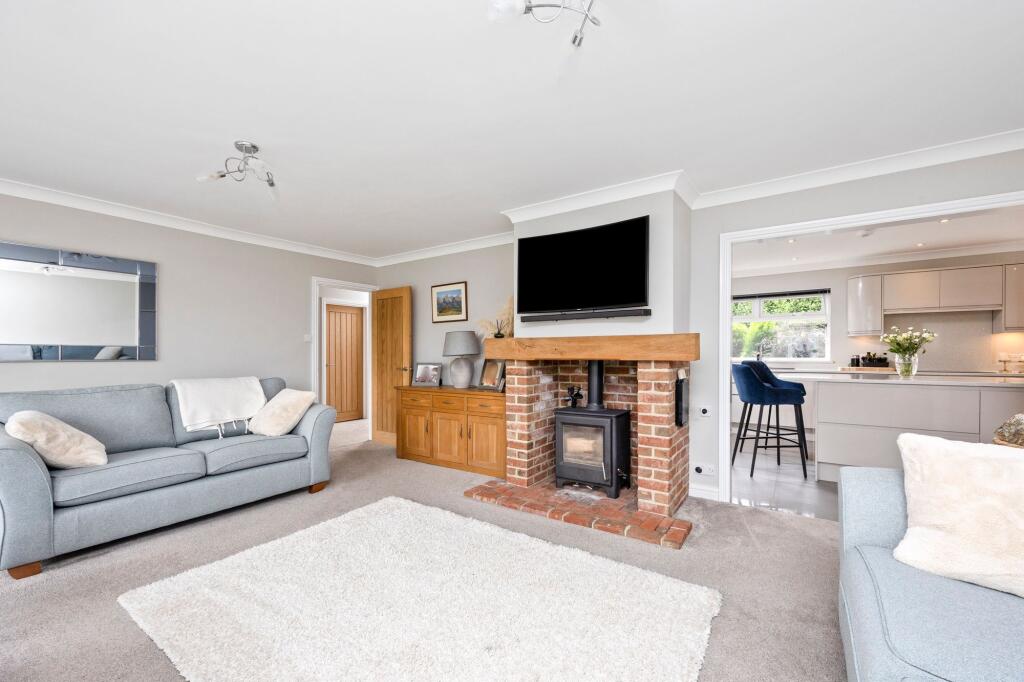 Penlands Rise, Steyning, BN44 photo 2