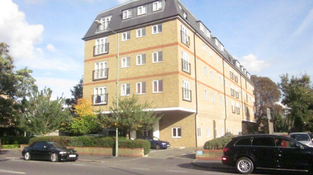 Main image of property: 102/104 Crossbrook Street