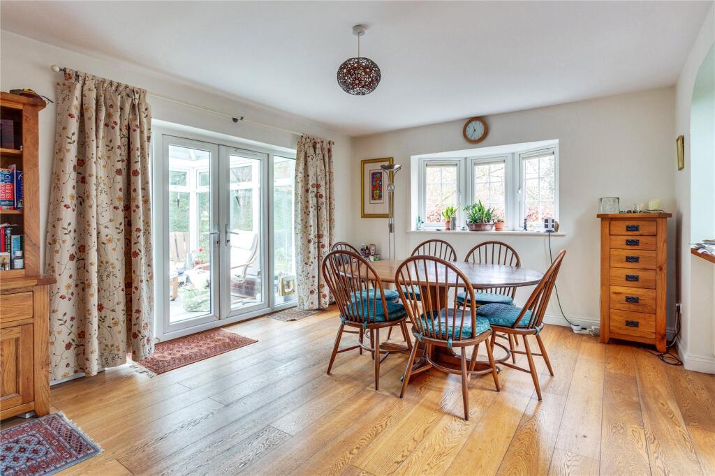 Deanfield Road, Henley-on-Thames, Oxfordshire, RG9 photo 4