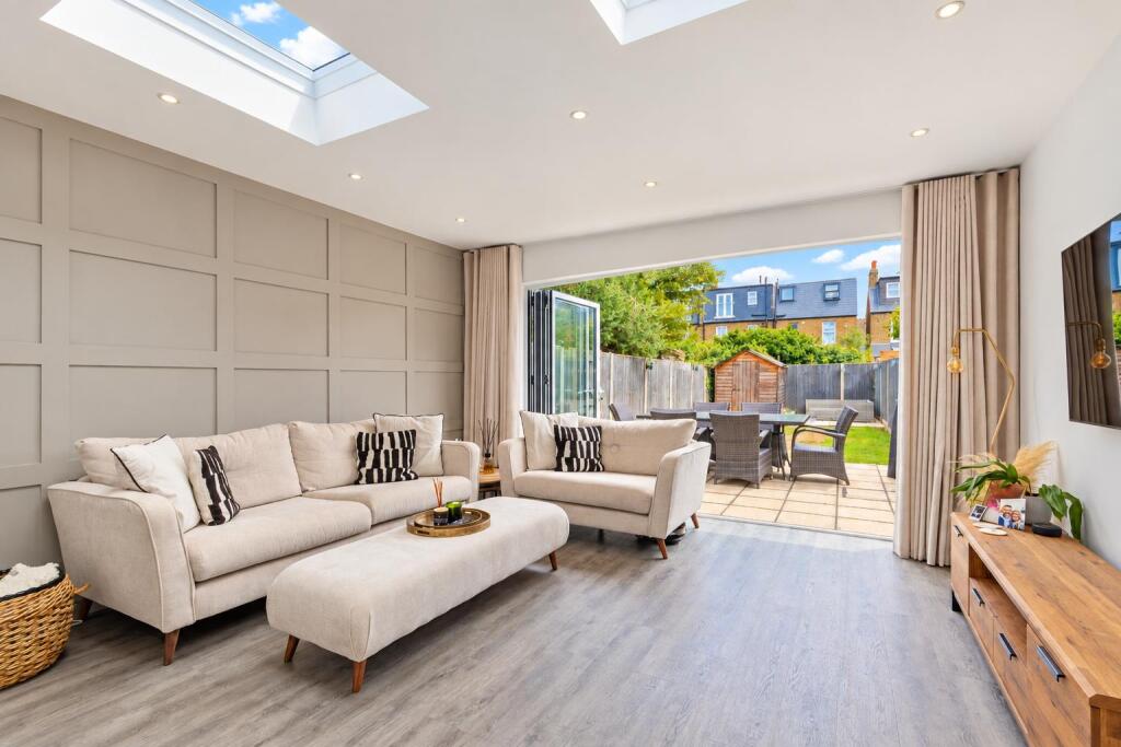 House in London - View 4