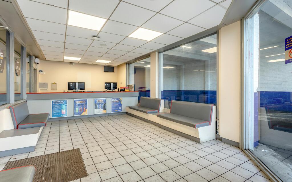 8673410-interior05.jpg