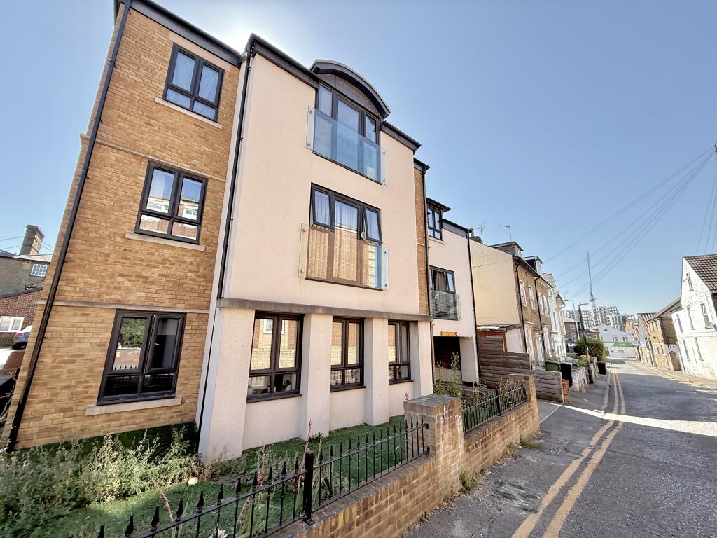 Main image of property: Queen Anne Road