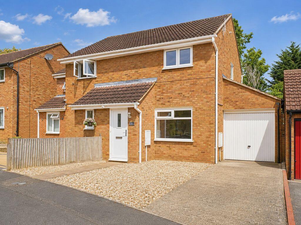 Main image of property: Squires Close, Milton Keynes, MK6