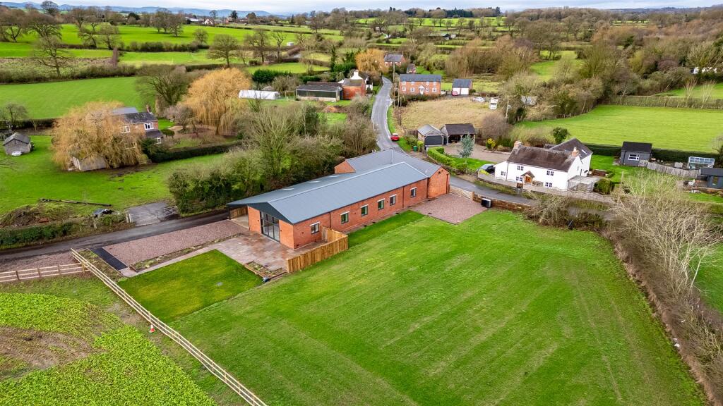 4-bed detached on Brown Heath, Nr Ellesmere., £850,000