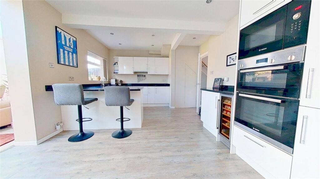 House in Adur, Lancing - More