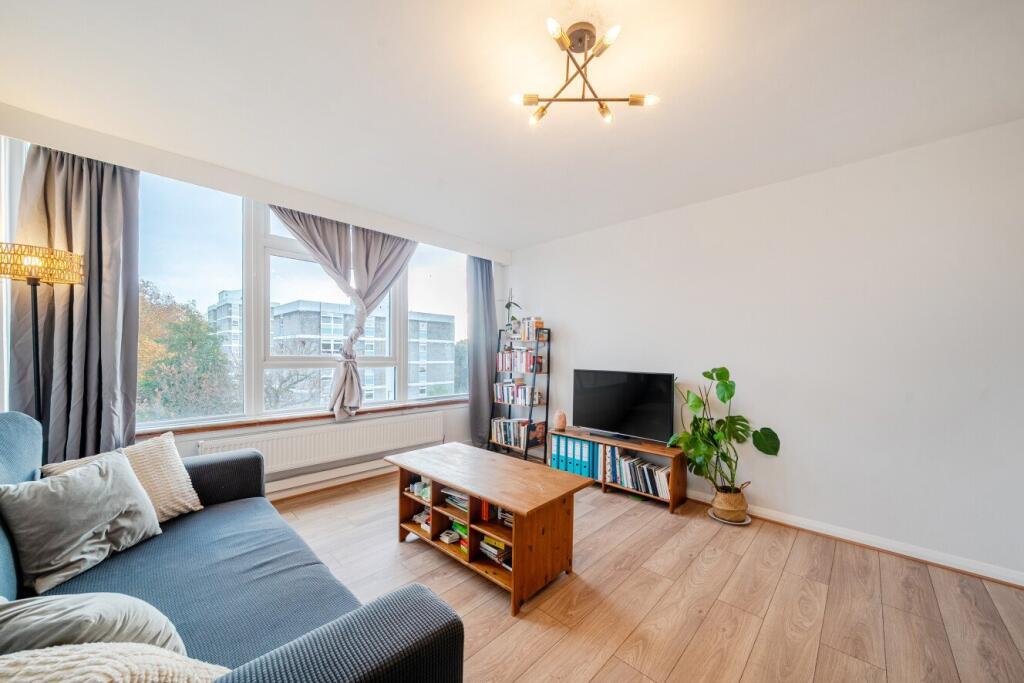 Main image of property: Keswick Road, Putney, London, SW15