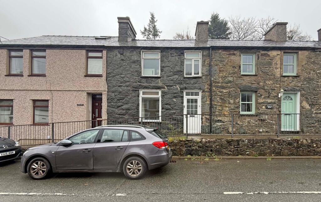 3-bed terraced on Tan Y Graig, Rhyd Ddu, Caernarfon, Gwynedd, LL54, £190,000