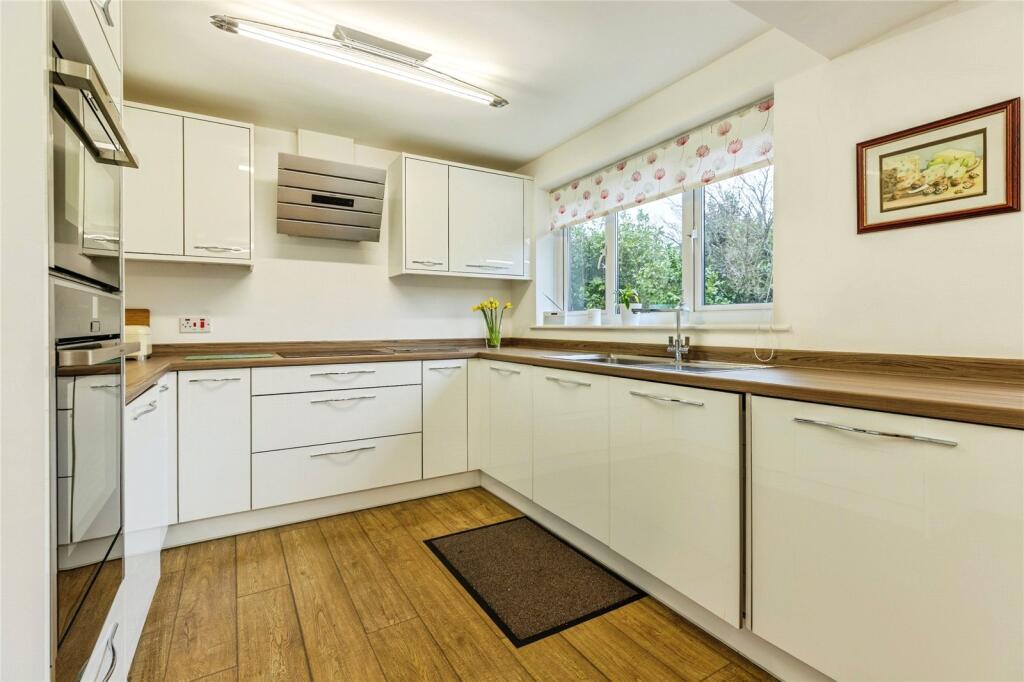 Trawden Drive, Bury, Greater Manchester, BL9 photo 5