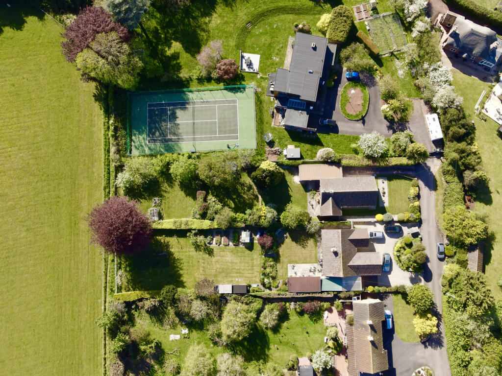 House in Taunton - View 4