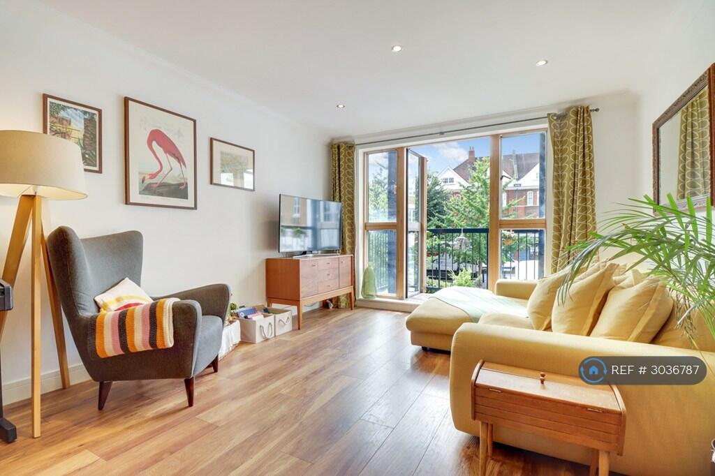 Apartment in London - More