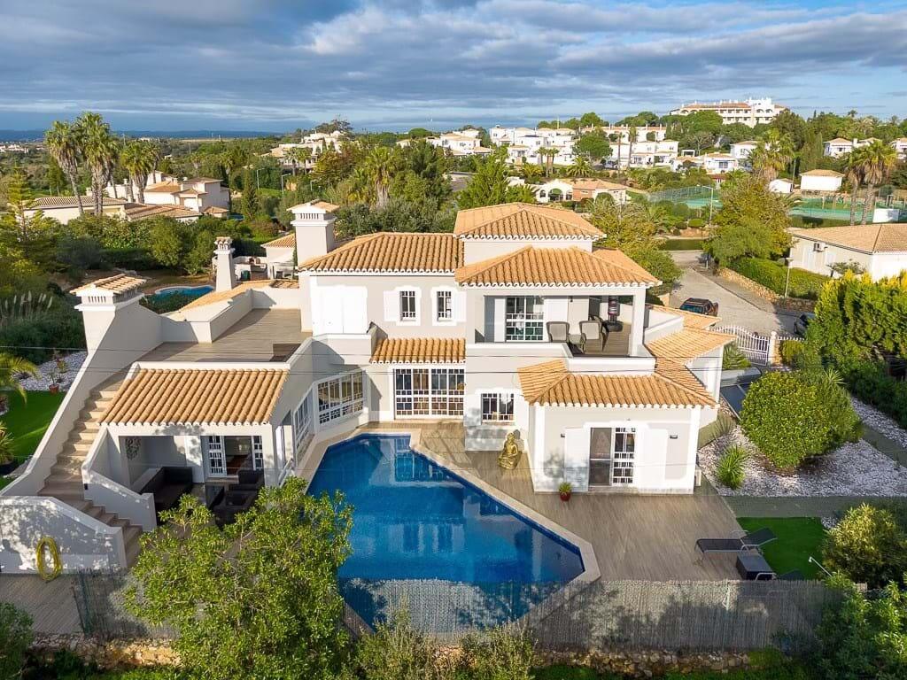 Main image of property: Algarve, Carvoeiro